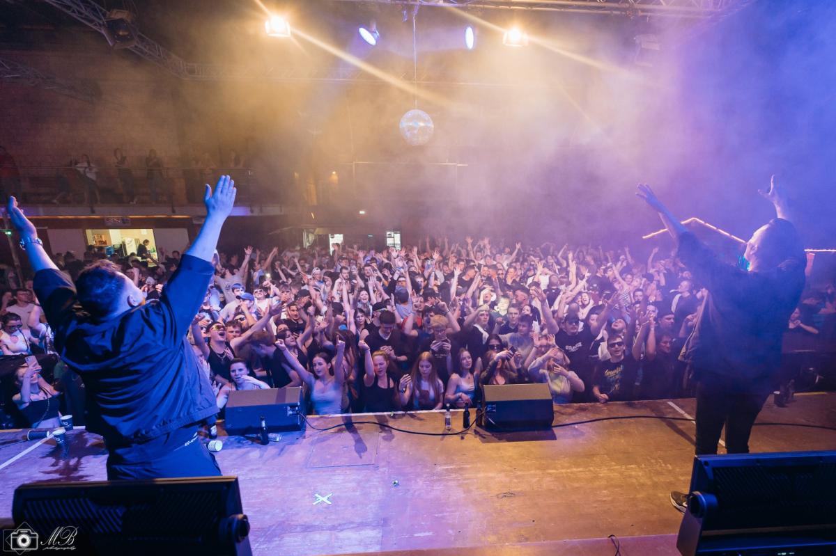 Lutz Hütte Tuggen - Harris & Ford